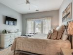 Queen Guest Room with Access to Shared Bath at 28 Stoney Creek
